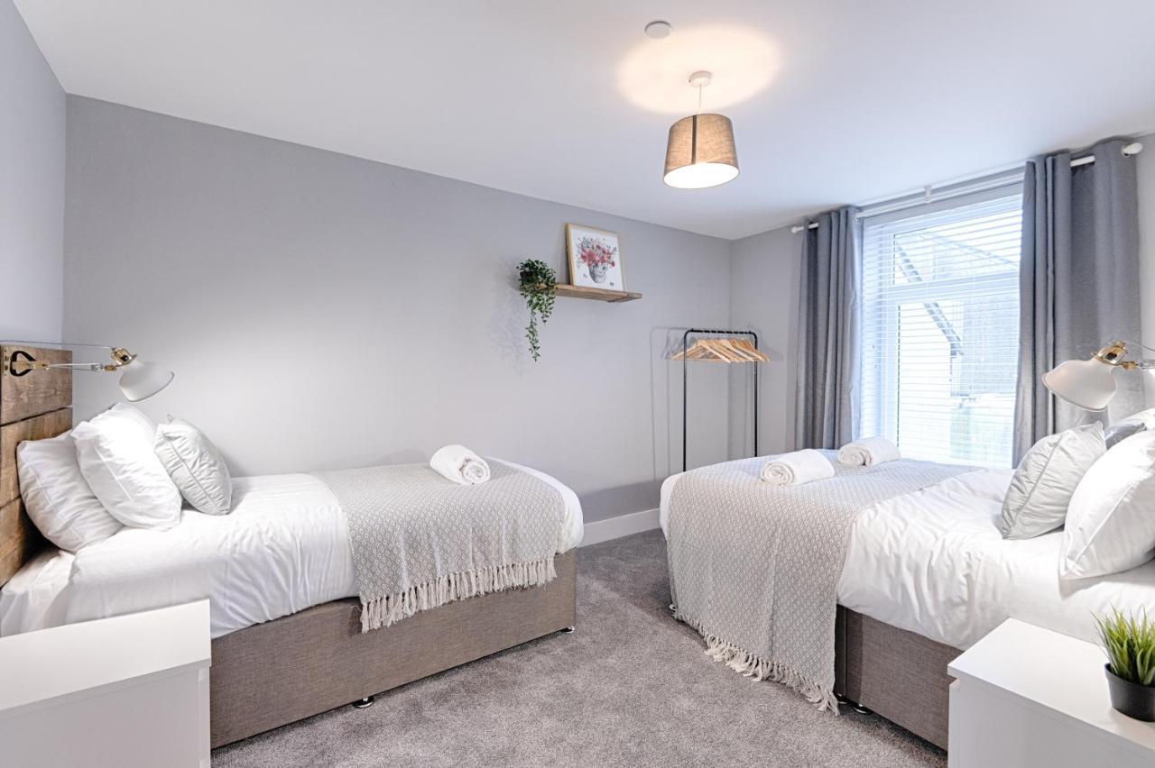 3Rm Flat, Smart Tv'S, Close To All Amenities ラネリー エクステリア 写真