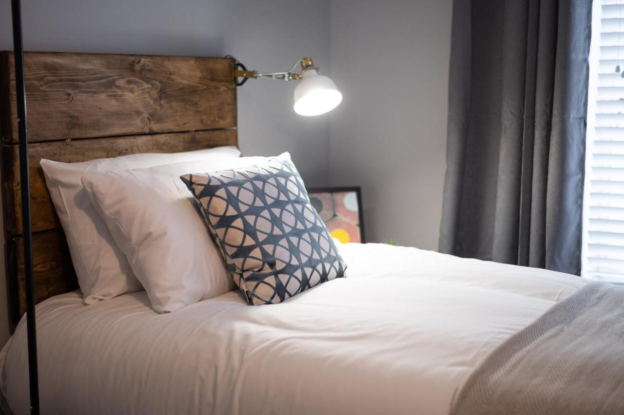 3Rm Flat, Smart Tv'S, Close To All Amenities ラネリー エクステリア 写真
