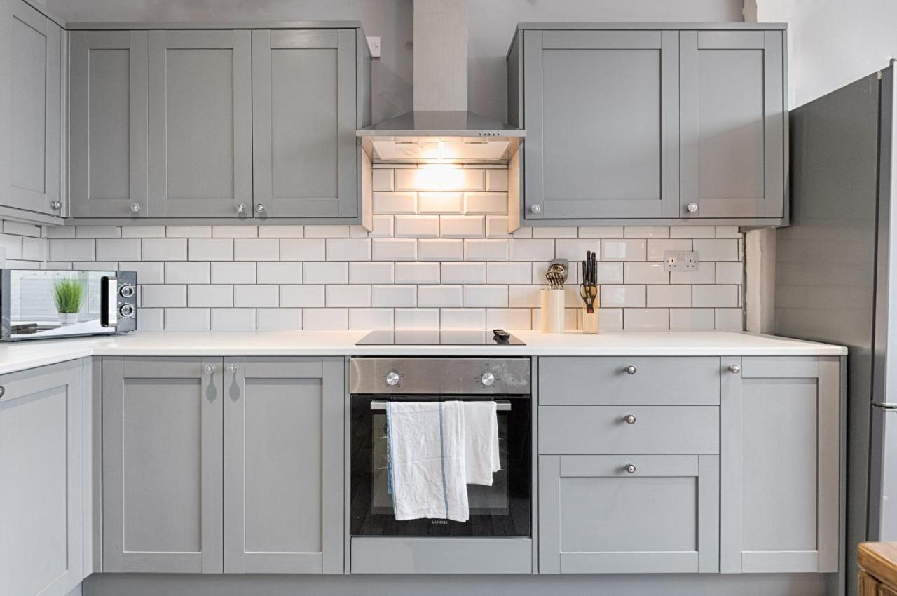 3Rm Flat, Smart Tv'S, Close To All Amenities ラネリー エクステリア 写真